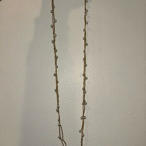 Elegant Gold and Pearl Necklace